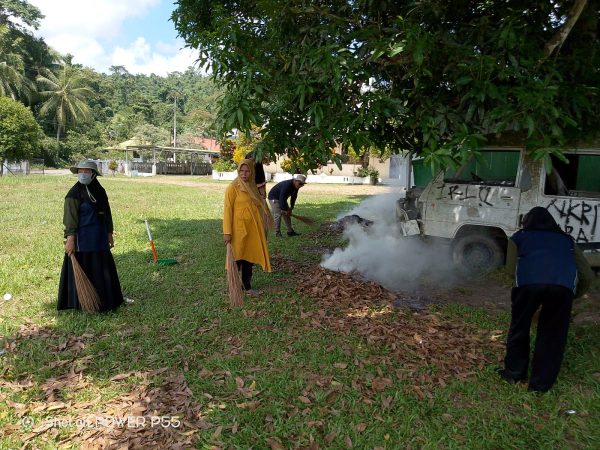 Mahasiswa KKLI STAI Babussalam Sula Maluku Utara Angkatan Ke XIII di Kampus Melaksanakan Pembersihan Ruangan dan Lingkungan Kampus