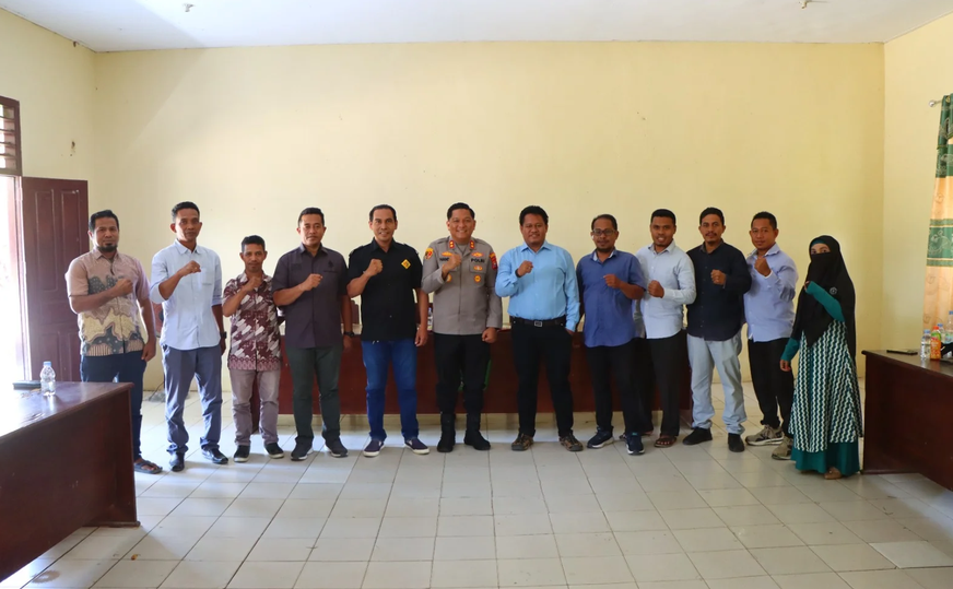 Kapolres Kepulauan Sula Perkuat Sinergi dengan STAI Babussalam, Dorong Kolaborasi untuk Kemajuan Daerah Kapolres Kepulauan Sula Perkuat Sinergi dengan STAI Babussalam, Dorong Kolaborasi untuk Kemajuan Daerah